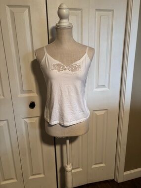 Guy Harvey White Fish Kissing Lace Embroidered Camisole Size Medium